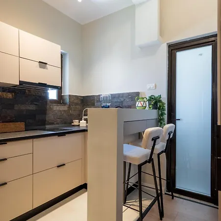 Daire Old Town Tonitza 11 B - Urbannest *